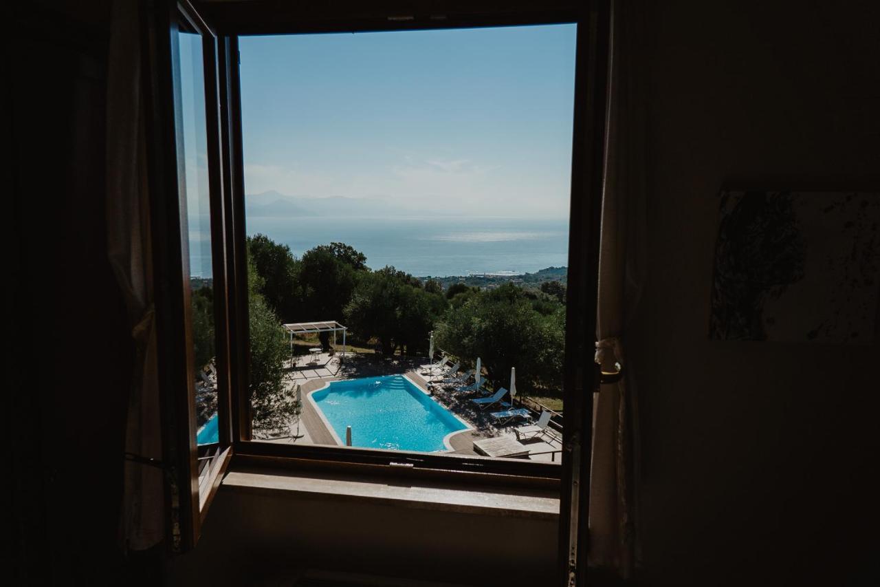 Tenuta Terre Di Bosco Oasi Di Relax Nel Cilento San Giovanni a Piro Exteriör bild