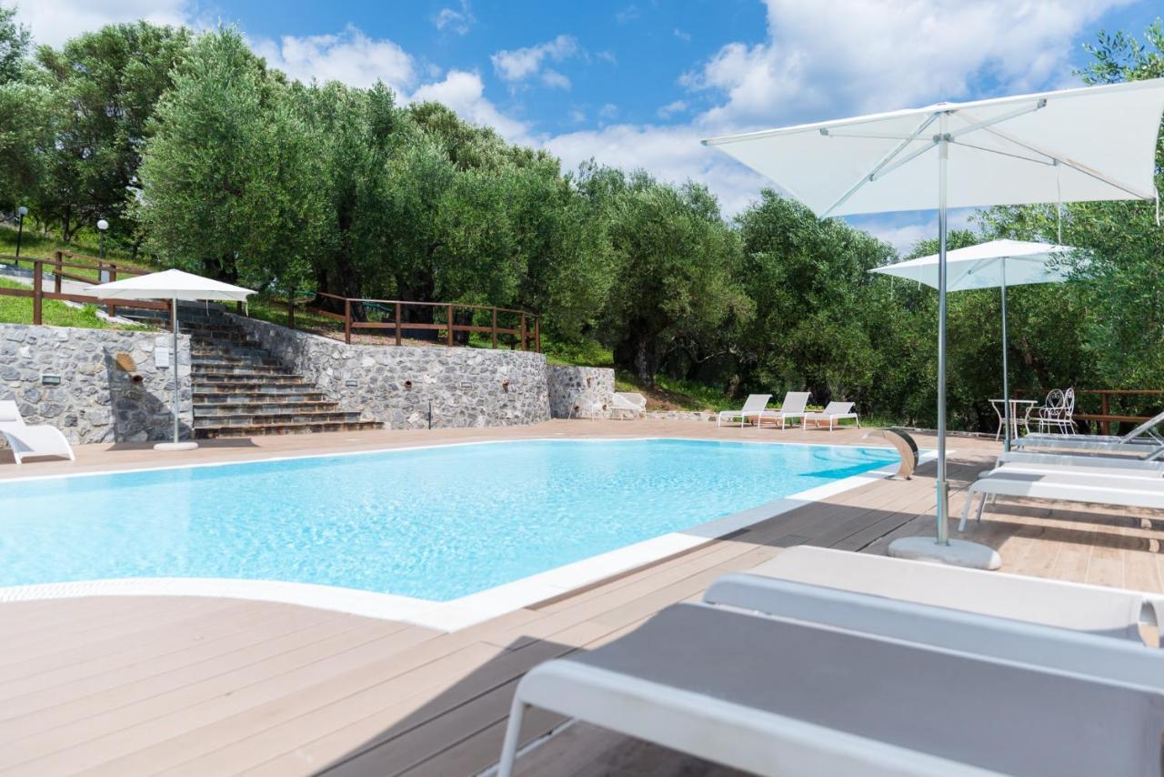 Tenuta Terre Di Bosco Oasi Di Relax Nel Cilento San Giovanni a Piro Exteriör bild