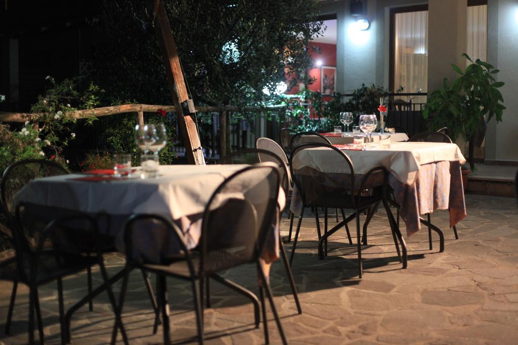 Tenuta Terre Di Bosco Oasi Di Relax Nel Cilento San Giovanni a Piro Exteriör bild