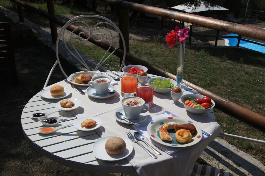 Tenuta Terre Di Bosco Oasi Di Relax Nel Cilento San Giovanni a Piro Exteriör bild